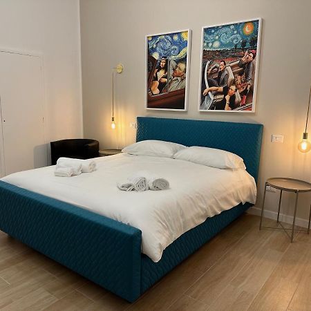 Nouvelle Vag - Apartment & Room Trani Luaran gambar