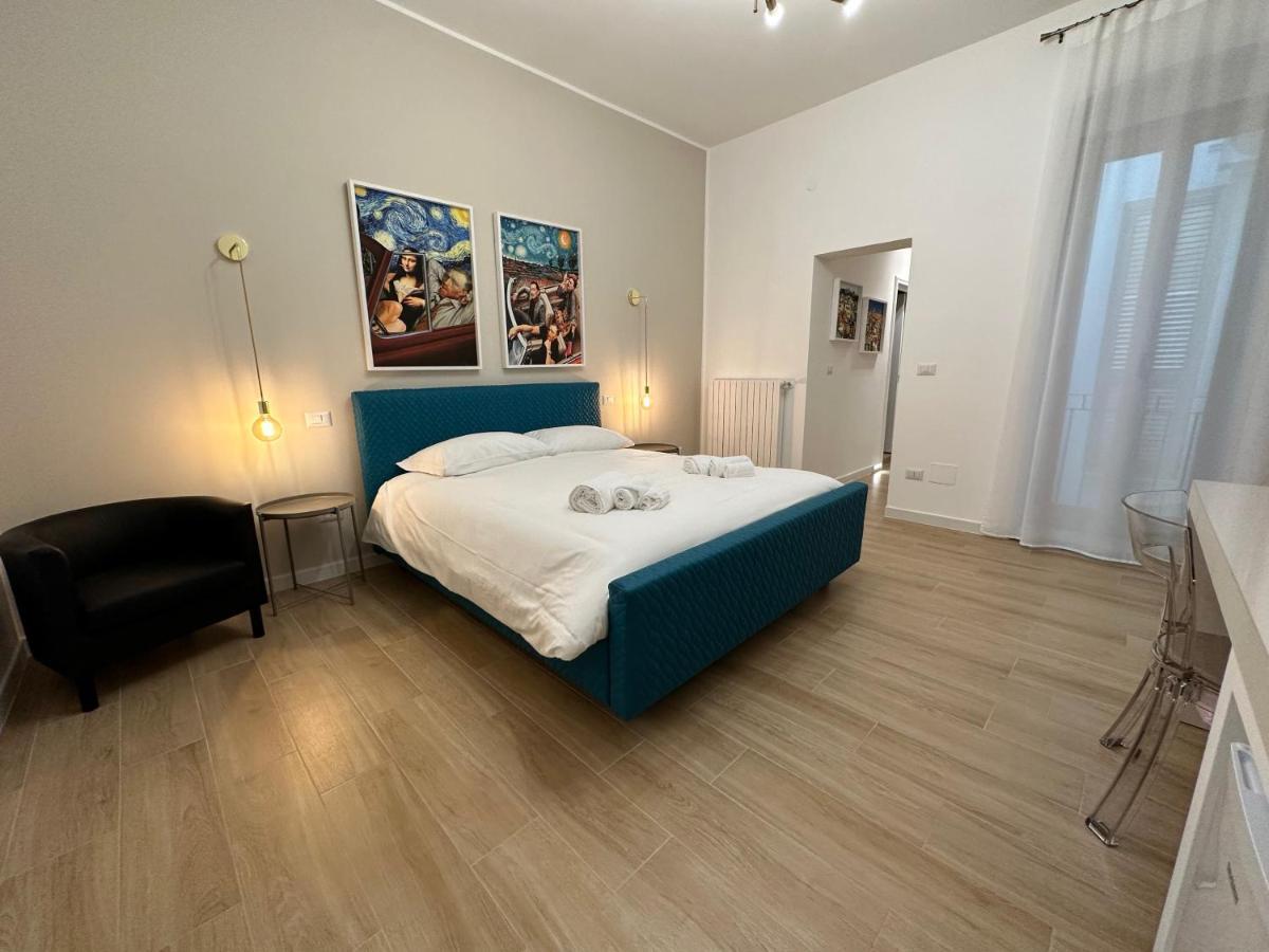 Nouvelle Vag - Apartment & Room Trani Luaran gambar