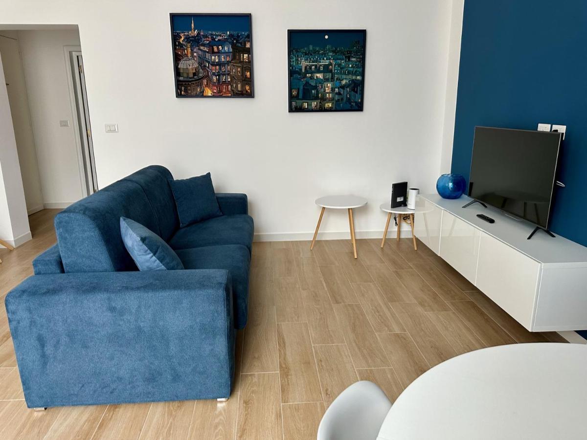 Nouvelle Vag - Apartment & Room Trani Luaran gambar